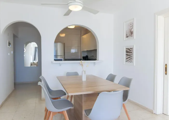 Phaedrus Living: Byzantium Modern Flat * Paphos