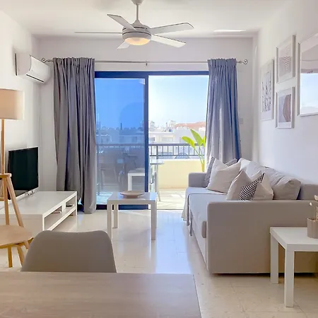 Apartmán Phaedrus Living: Byzantium Modern Flat Paphos